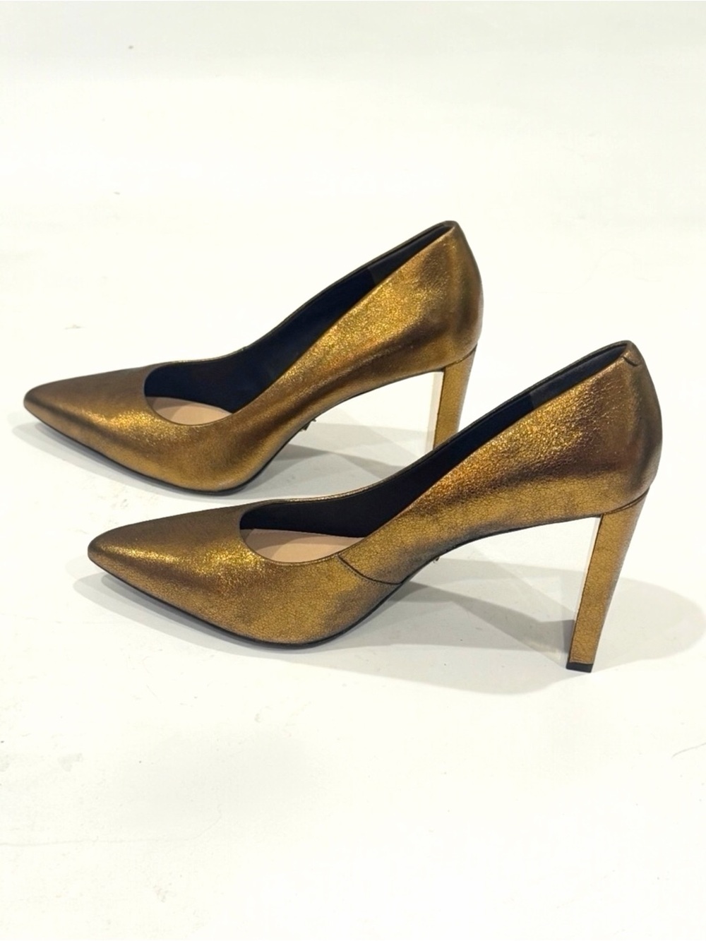 Donna Karan Criss Crinkle Metallic Bronze Pointy Toe Block Heel Leather Pump 7.5